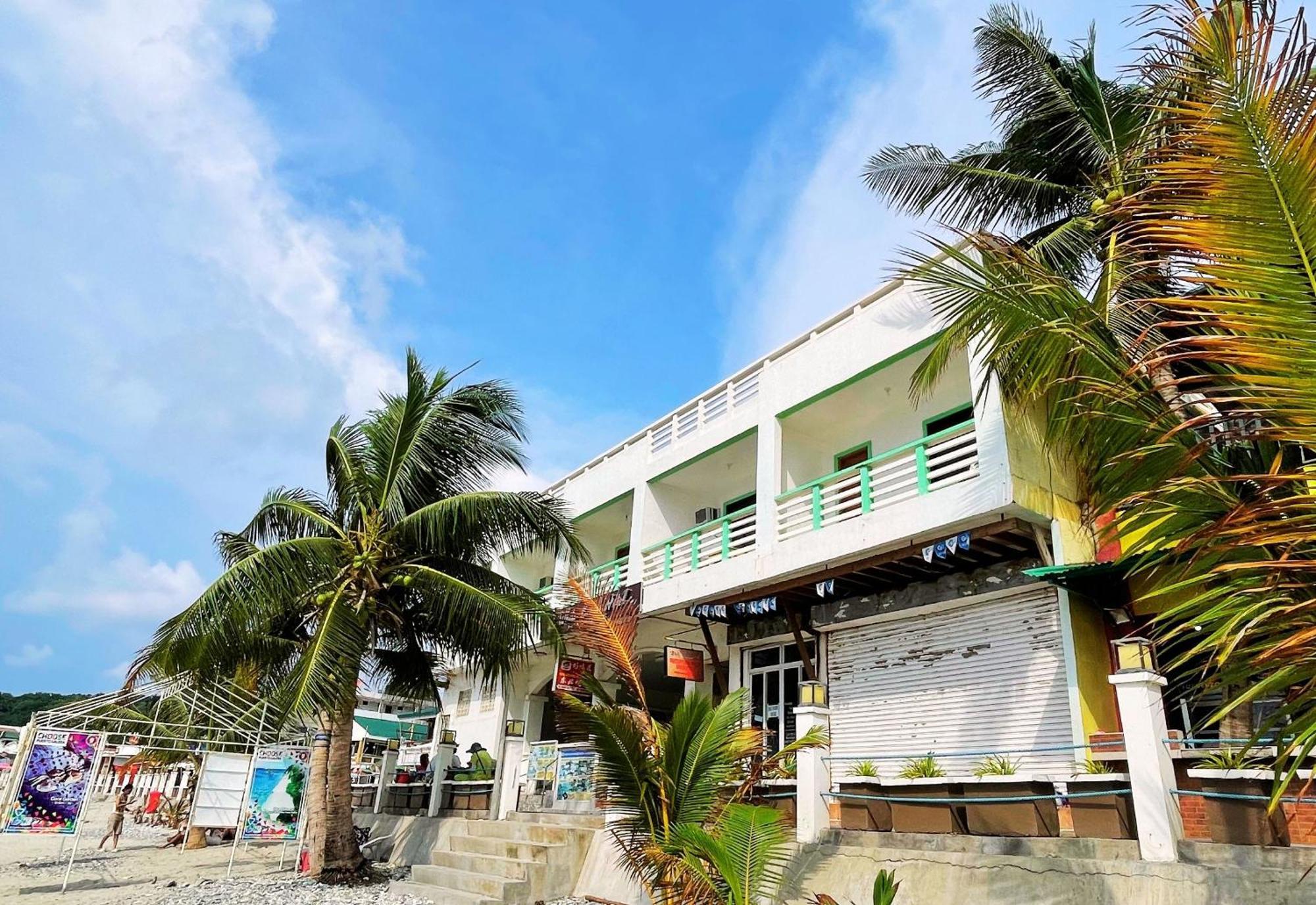 White Beach Hotel Puerto Galera Powered By Cocotel Exterior foto
